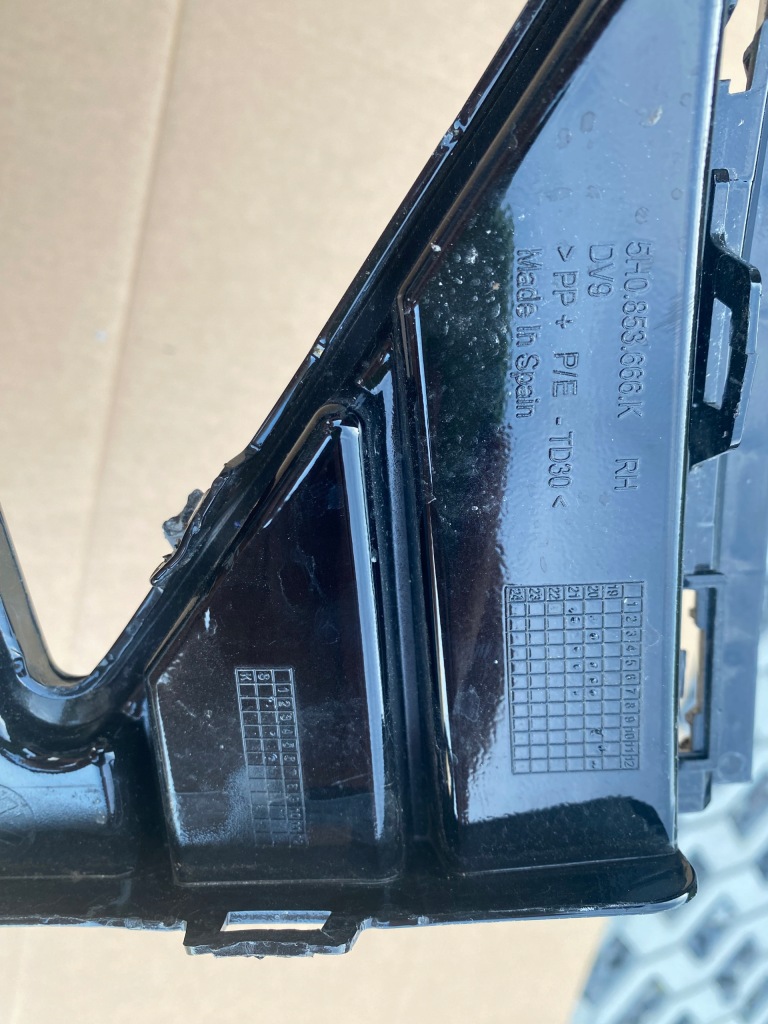 фото №3, Бампер решітка права vw golf 8 viii r r20 оригінал