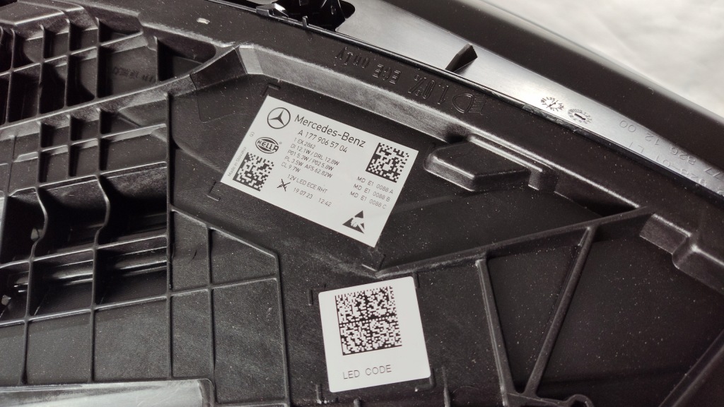 Mercedes a klasa 177 рестайлінг  w177 full led ліве правий multibeam фара нове Ціна