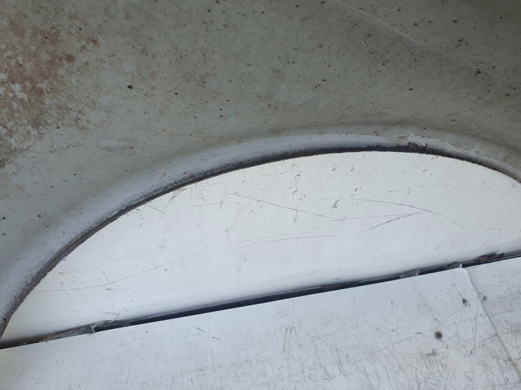 Mercedes e w 211 крыло  левое  перед Киев