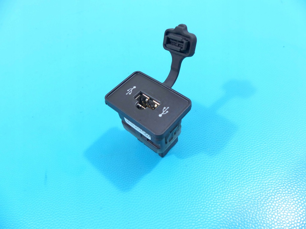 фото №1, Роз'єм port usb alfa romeo 159 156074010