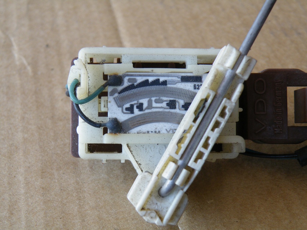 фото №9, Audi a6 c5 2.5 tdi quattro wksaźnik датчик рівня пального 4b0919673an