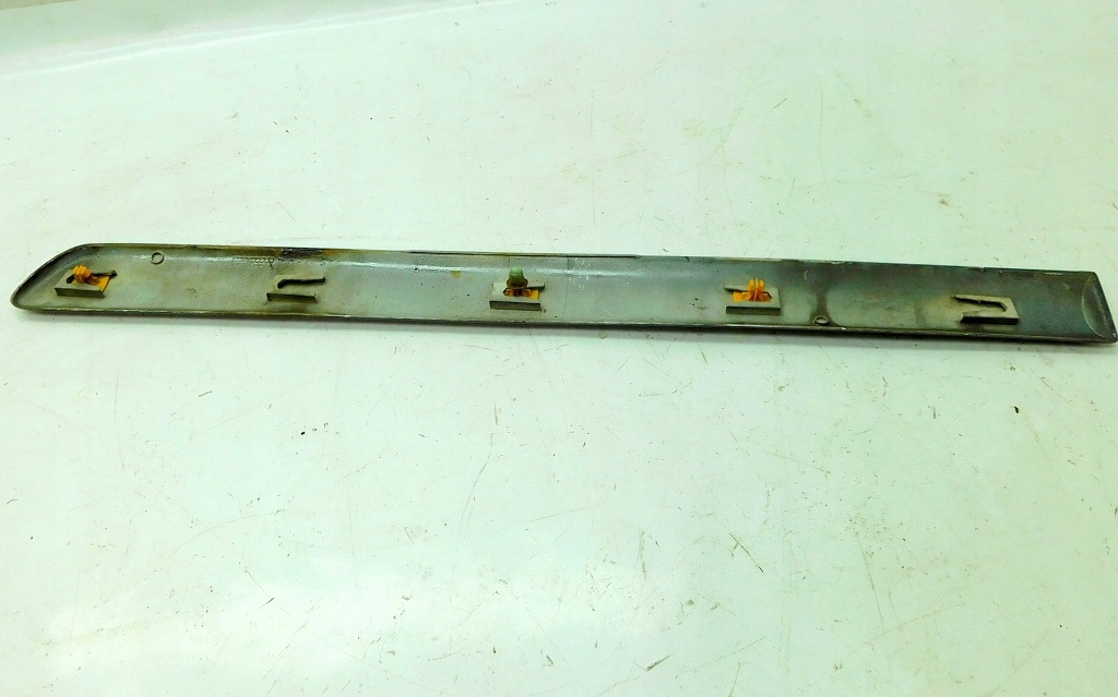 Mercedes ml w163 2.7cdi 00r молдинг дверь правый задний  1636900462 Киев