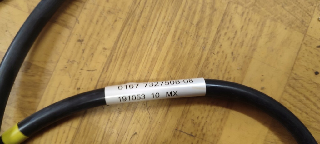 Шланг омивача фари bmw x5 f15 f85 x6 f16 f86 7327508 в Україні