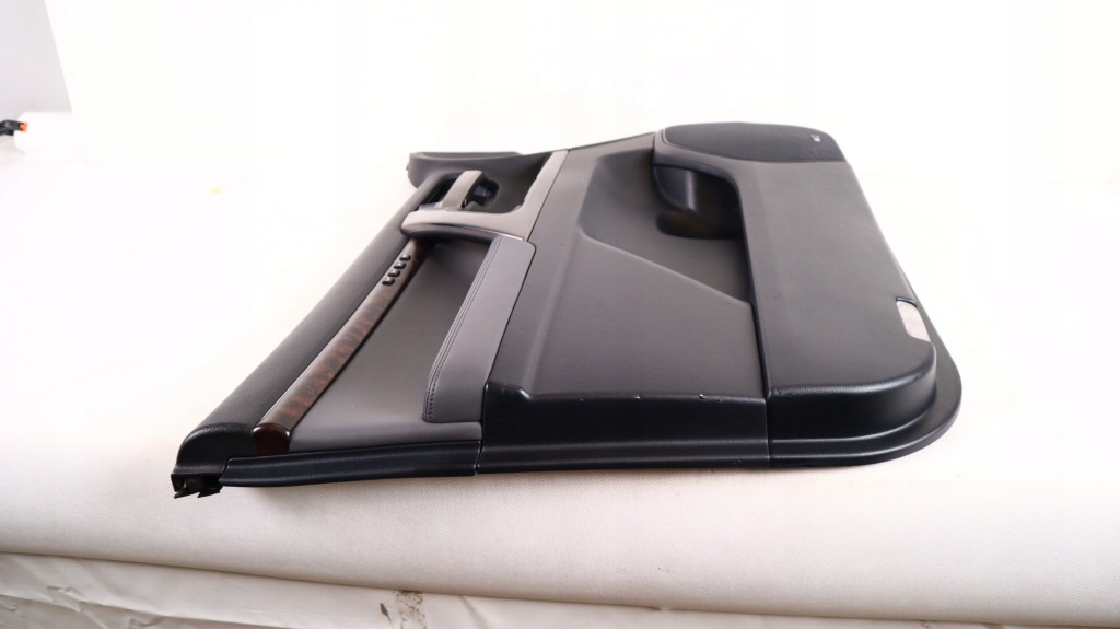 Купити Toyota land cruiser 200 обшивка двері лівий перед 67716-60050