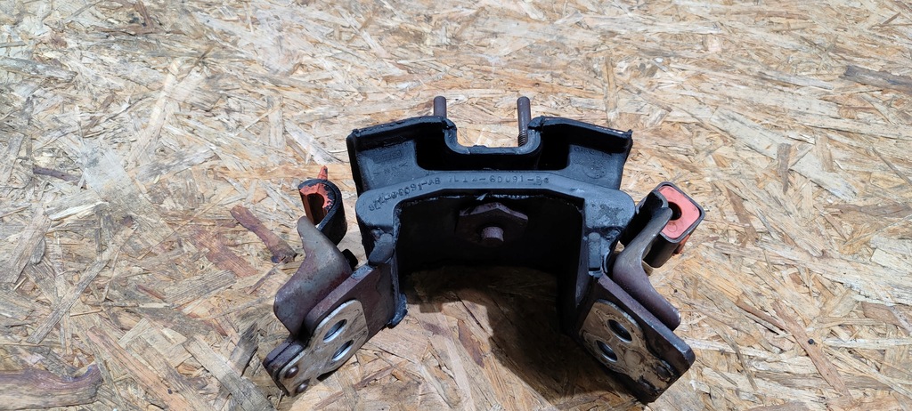 фото №6, Кронштейн кронштейн коробки expedition navigator 2007-