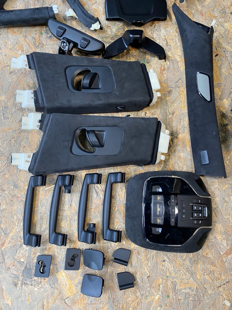 фото №6, Maserati levante потолок люк alcantara комплект стойки