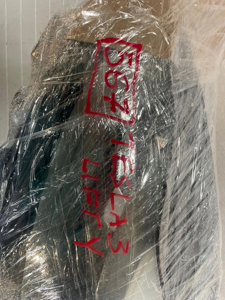 Купить Фара левая передняя tesla model 3 y рестайлинг  левый перед