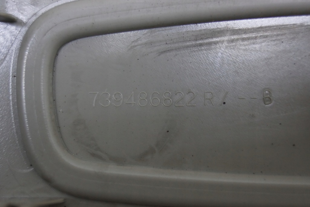 фото №8, Лампа потолочный перед renault captur i