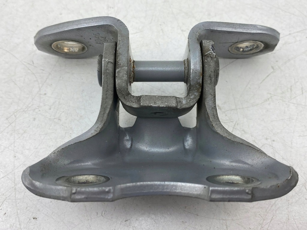 фото №8, 2018 toyota prius prime петля нижний дверь передних