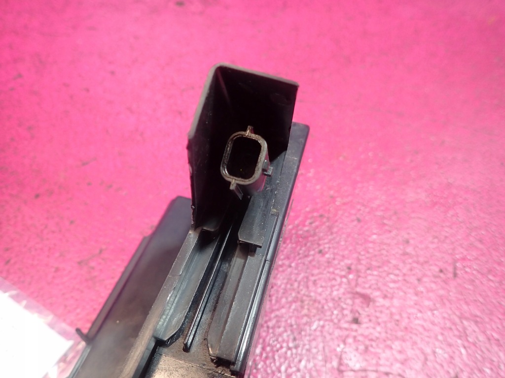 фото №4, Dacia sandero ii hb 5d 17-20 замок задня правий 2 pin