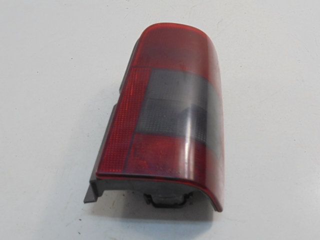 фото №1, Peugeot partner i 96-05 лампа задняя задняя правая вкладыш 9621303280