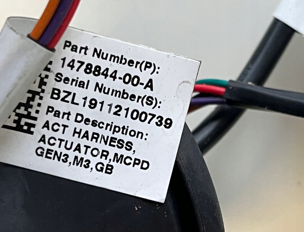 фото №8, Лампа левая задняя tesla model 3 крышка зарядное устройство комплект