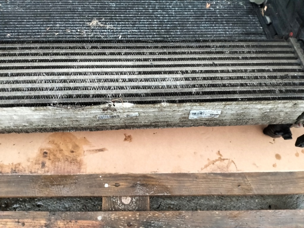 Комплект радиатор интеркулер audi a4 b8 2.0 tfsi механическая коробка передач Цена