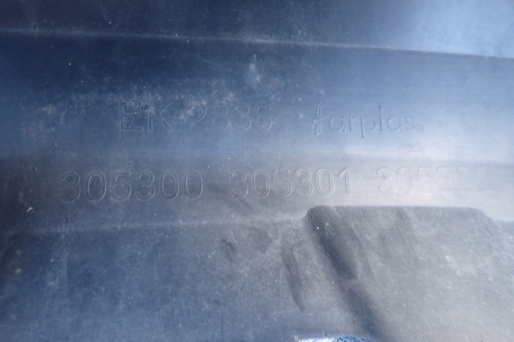 фото №12, Toyota c-hr lift - решётка средняя бампера