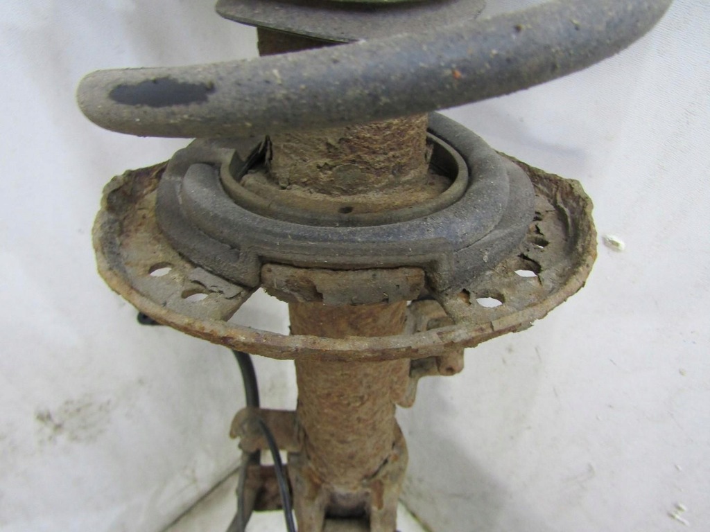 фото №4, Поворотний кулак ліва амортизаторна стійка лівий перед suzuki sx4 s-cross