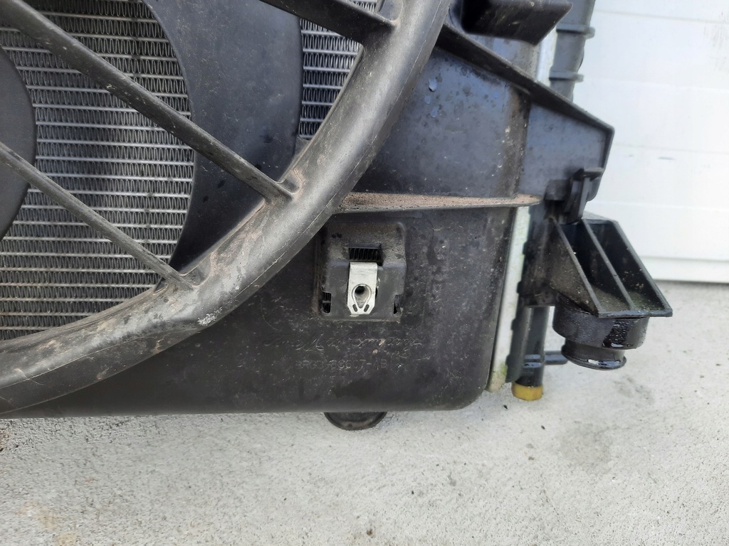 фото №8, Mustang v 3.7 10-14 комплект радиатор вентилятор