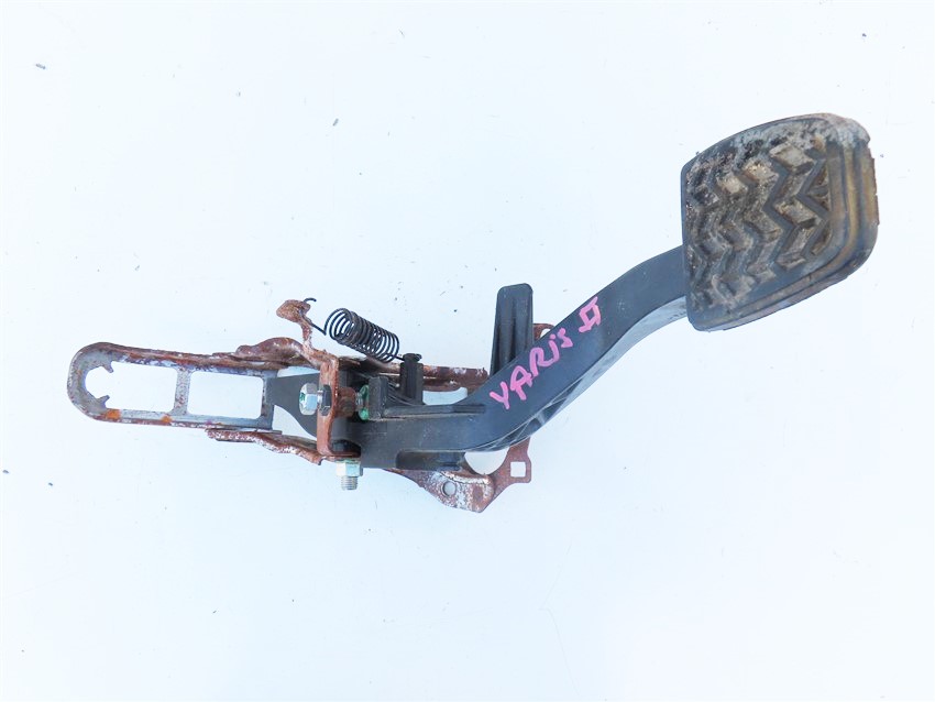 фото №2, Педаль сцепления toyota yaris ii 2006-2011 rok