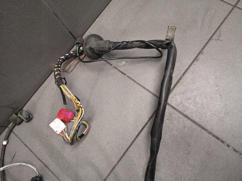 фото №5, Жгут лампы правая audi rs6 c5 4.2 bt eu