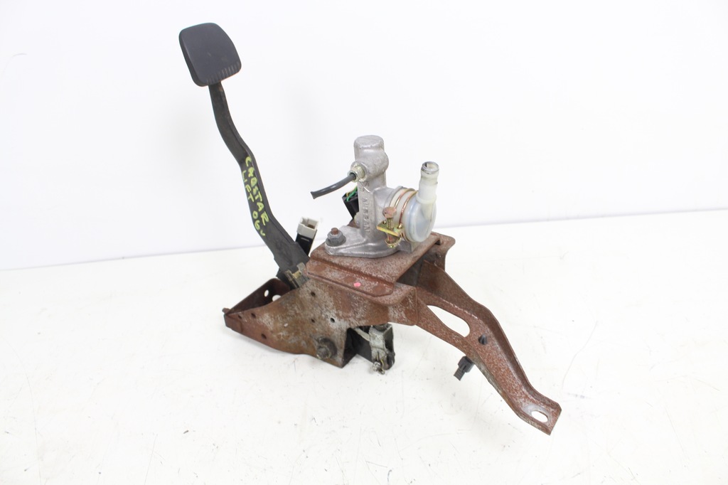 фото №2, Педаль зчеплення nissan cabstar 06r. lift