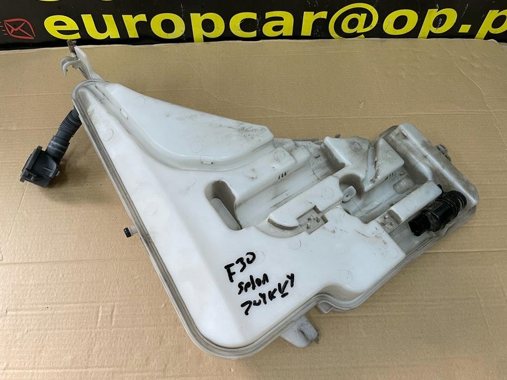 Купити Bmw f30 бак омивача 7241671