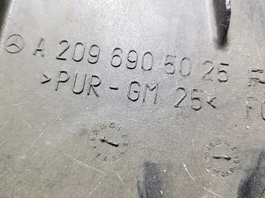 фото №10, Защита потолок mercedes clk w209 cabrio лампа потолочный amg czarna