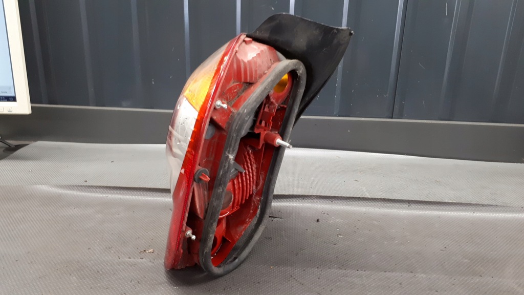 фото №2, 8200538785 лампа задня права renault modus