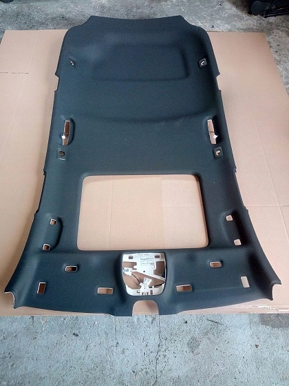 фото №1, Mercedes w213 стеля люк czarna kombi