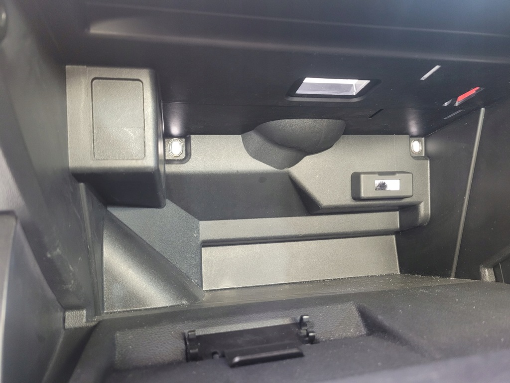 фото №8, Бардачок пасажира audi a1 8x lift 8x1857035b 4pk