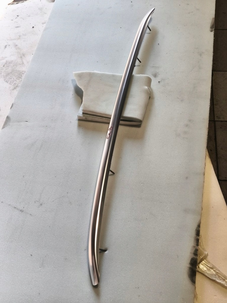 Audi q3 2 83a рейлинги кровельные левое  83a860021d правый  83a860022d Недорого