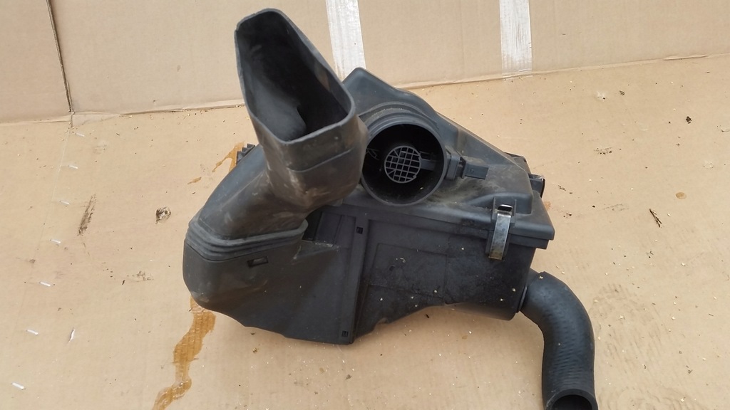 фото №5, Bmw 1 e87 e81 корпус фильтра воздуха