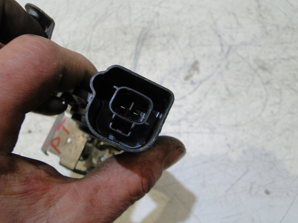 фото №7, Citroen c1 5d замок дверь правый задняя задний 2 pin