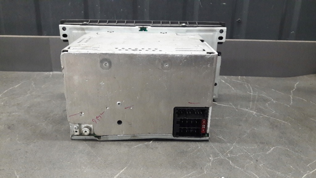 Купить A4518202679 радио smart купе 0..8 cdi