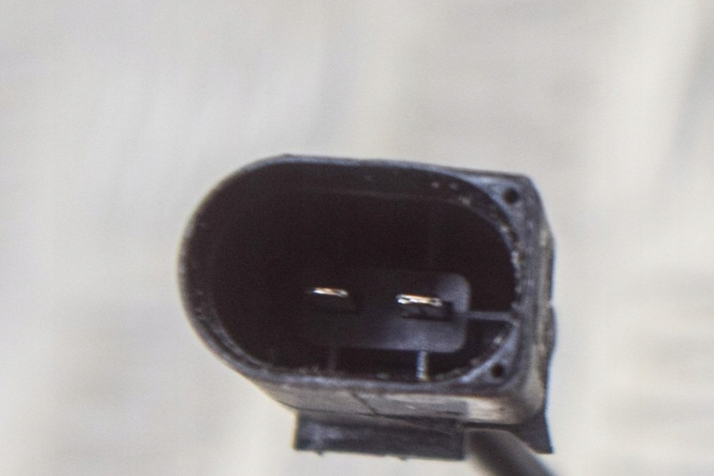 фото №5, Audi q5 8r 2.0 tdi передня капот блокування капот 8k0823509f 2.0 дизель 140kw