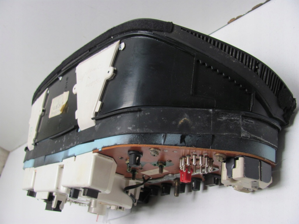 Mercedes w126 560 v8 лічильник w милях Оригінал