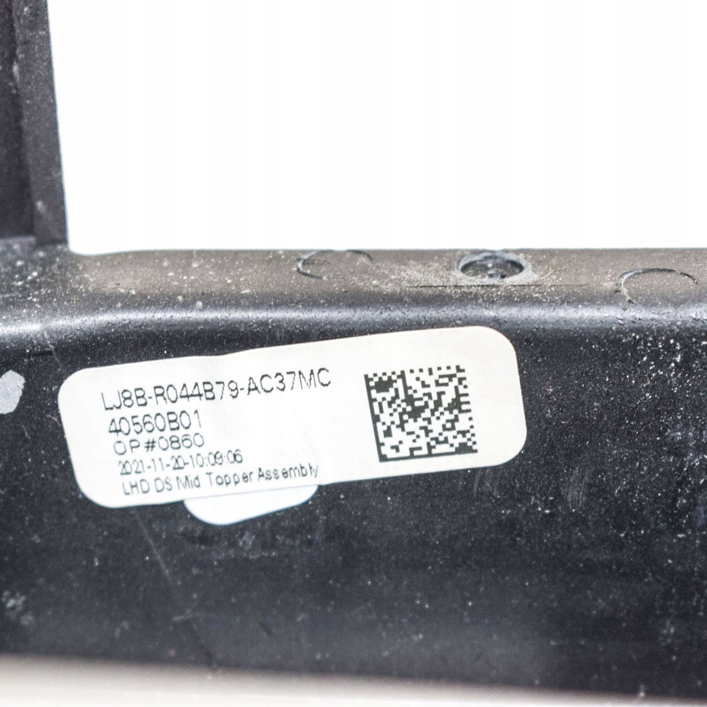 фото №7, Ford mustang mach-e 2022 рамка бардачка панели приборной панели