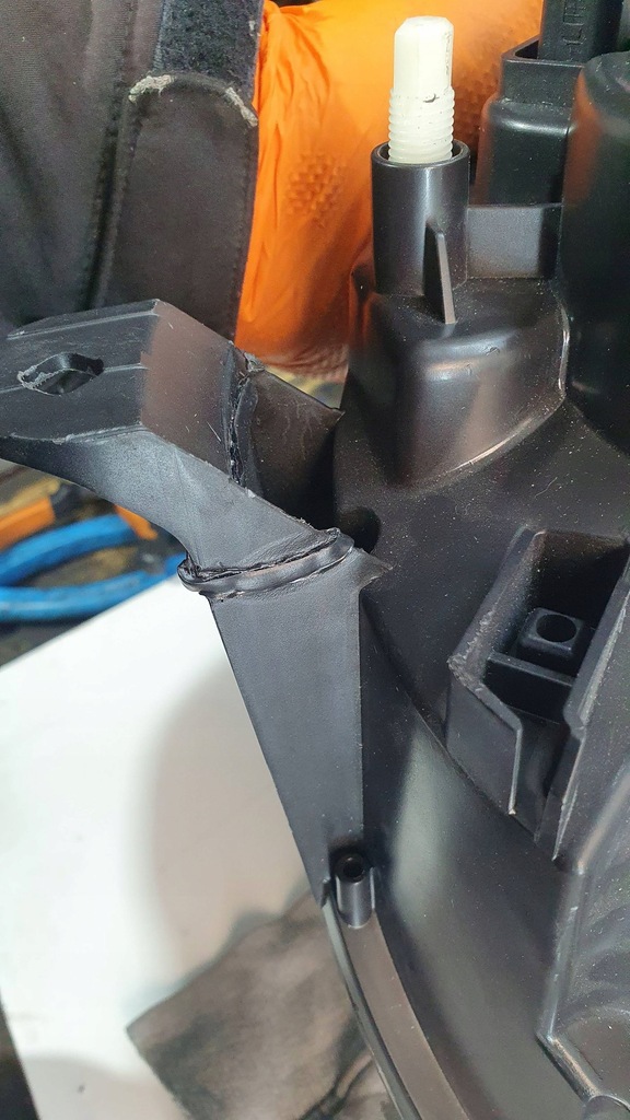 фото №13, Dacia duster 1 i lift 13-17 права лампа передня перед фара €