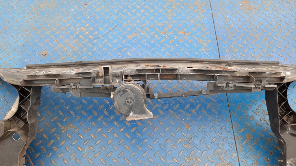 фото №9, Pas передній панель фари renault megane ii lift 06r 1.9 dci