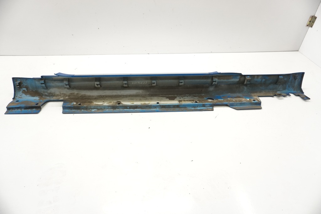 фото №4, Mini cooper s r56 молдинг порог правая a59