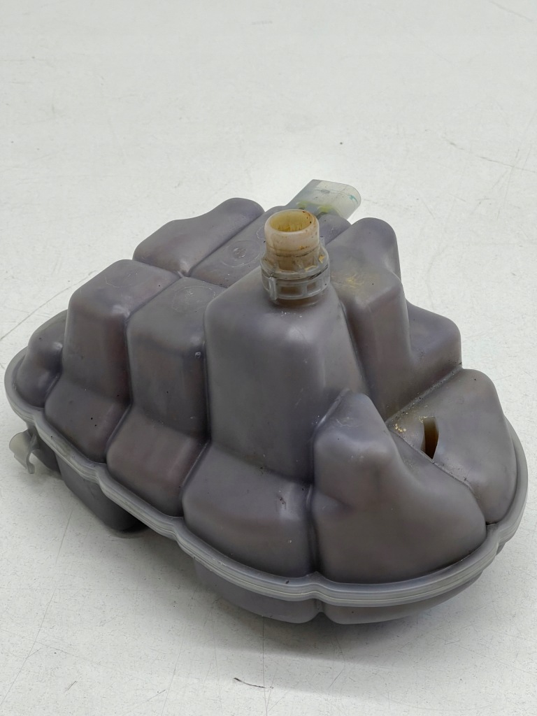 Audi a7 a6 c7 бак бачок розширювальний рідина радіатора Доставка