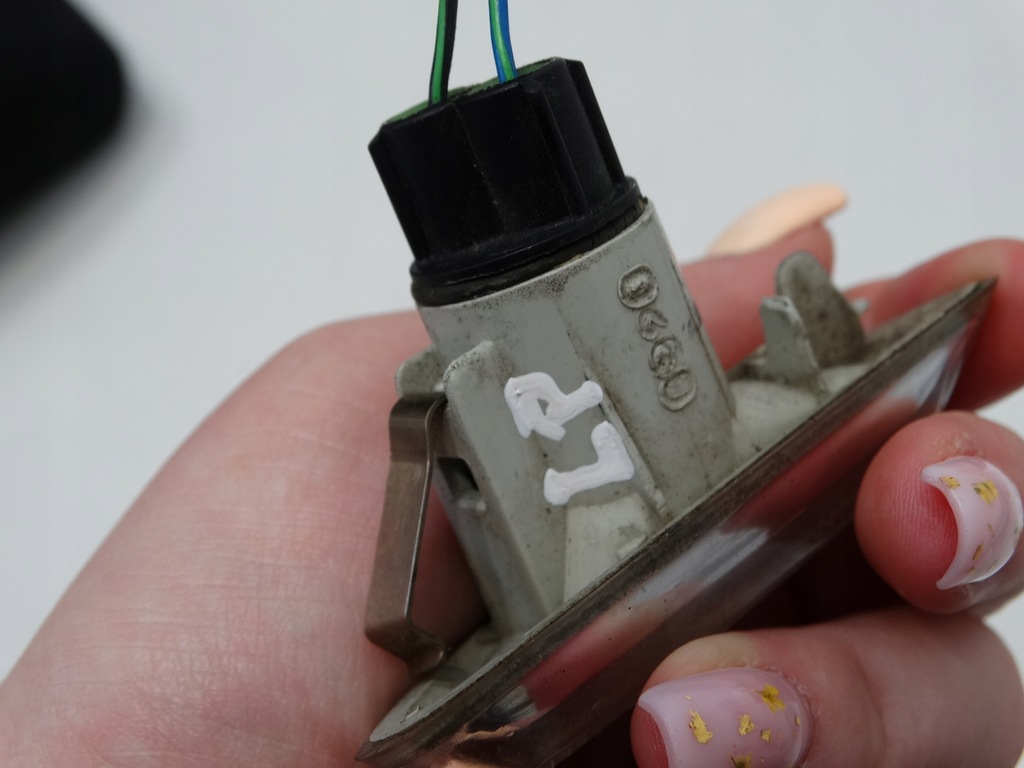 фото №10, Поворотник крила лівий перед dacia sandero ii 261651140r