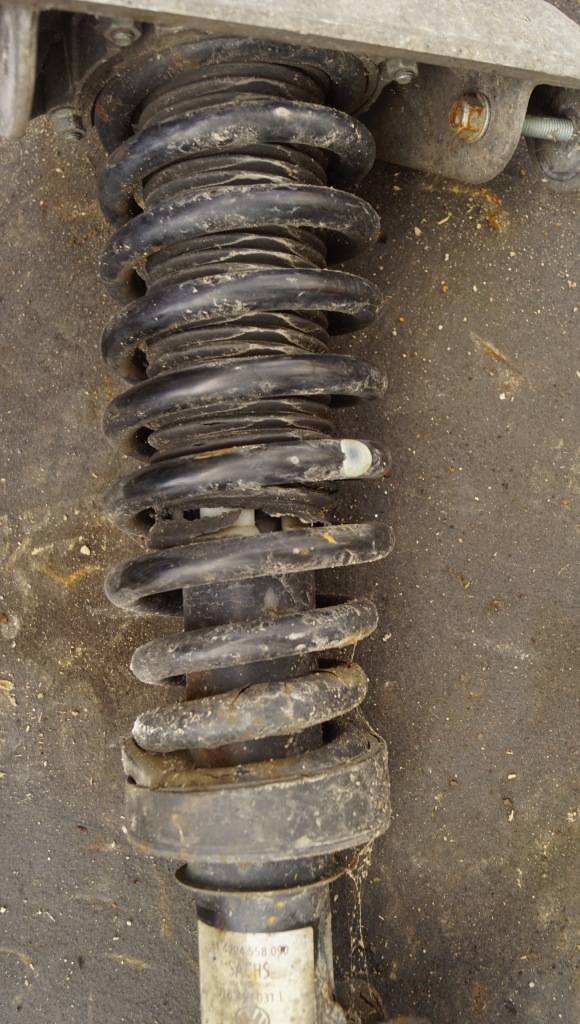 Амортизатор левый перед vw touareg 7l 7l6413031l Киев