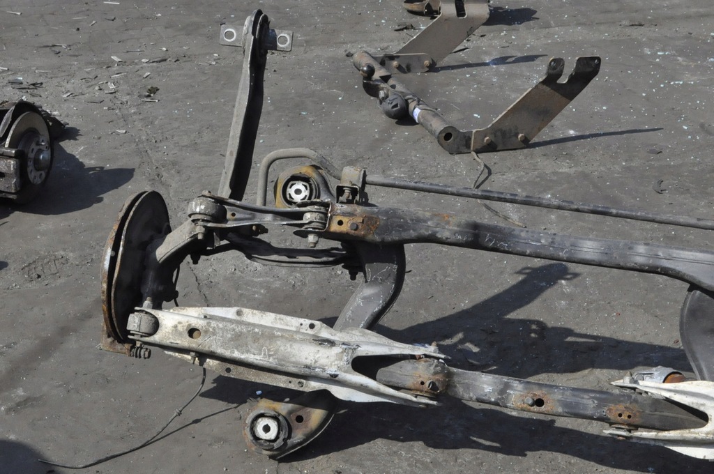 фото №11, Mercedes cla c117 w117 coupe подвеска балка задняя