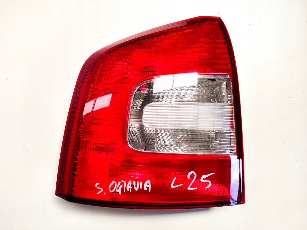 фото №1, Лампа задняя задняя левая skoda octavia ii kombi