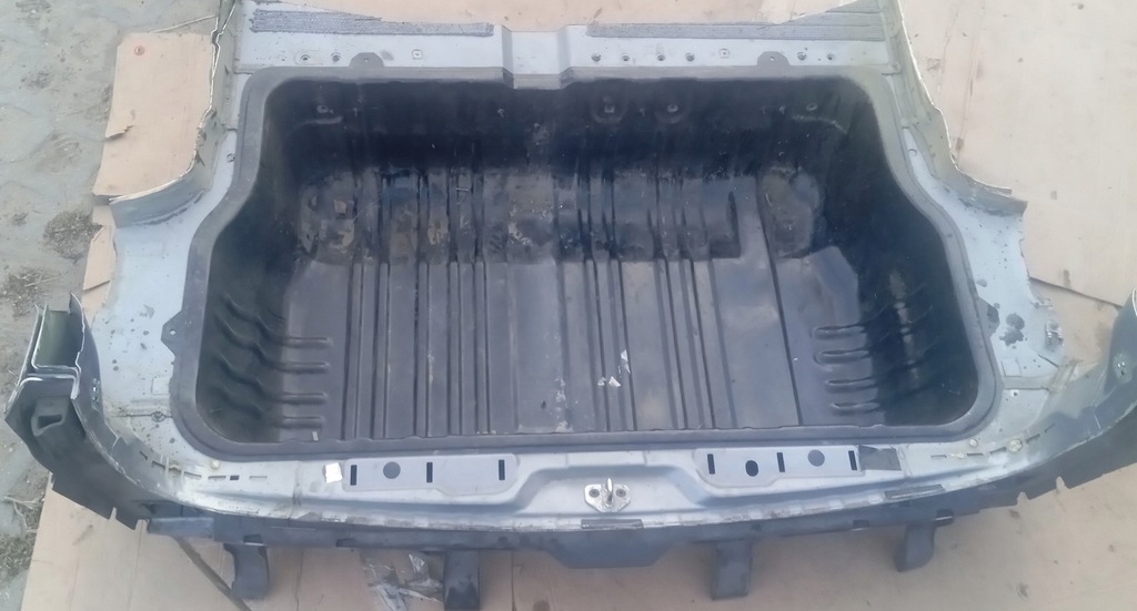 фото №16, Chrysler town country 11- pas задняя задний + поддон dodge grand caravan лоток