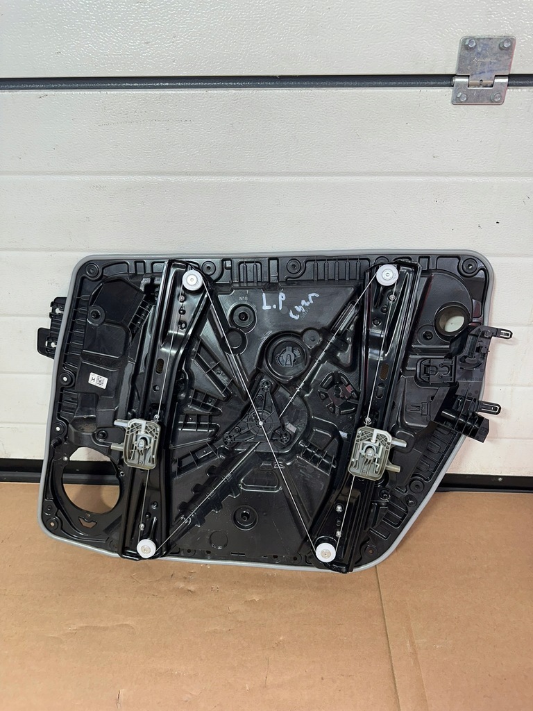 фото №6, Подъемник стекло левый перед, левый передний mercedes w243, h243, w247, x247