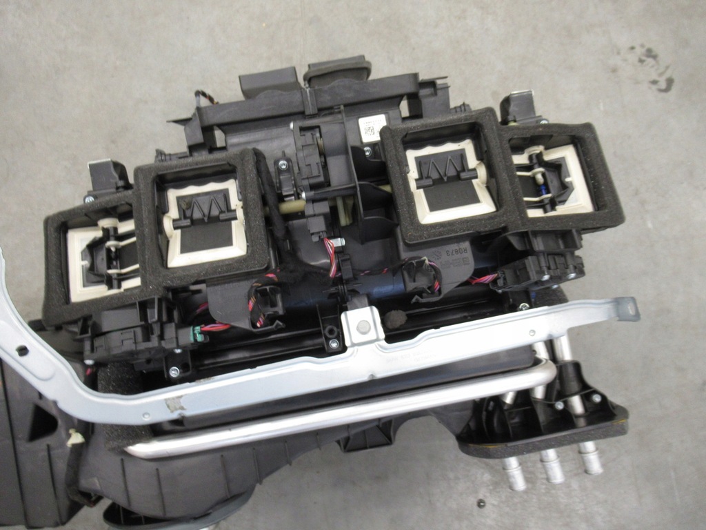 фото №6, Обігрівач bmw f06 f10 f11 europa 4 зона