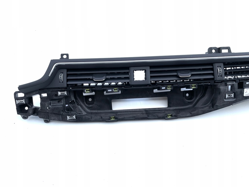 фото №14, Решітка обдув панелі консолі audi a4 a5 8w1820902c
