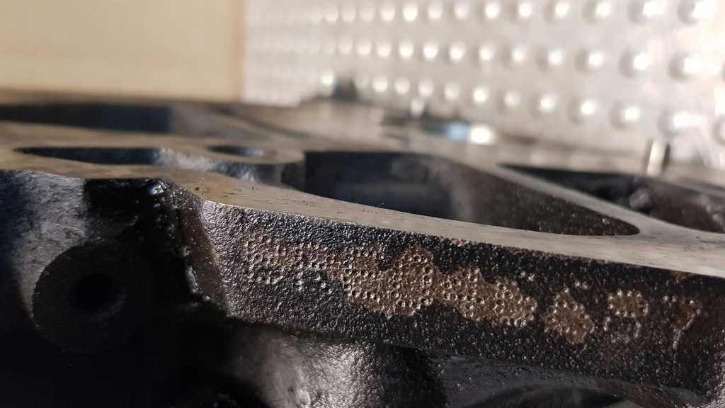 фото №15, Блок двигуна 03g021a audi a4 b7 a6 c6 2.0 tdi bre