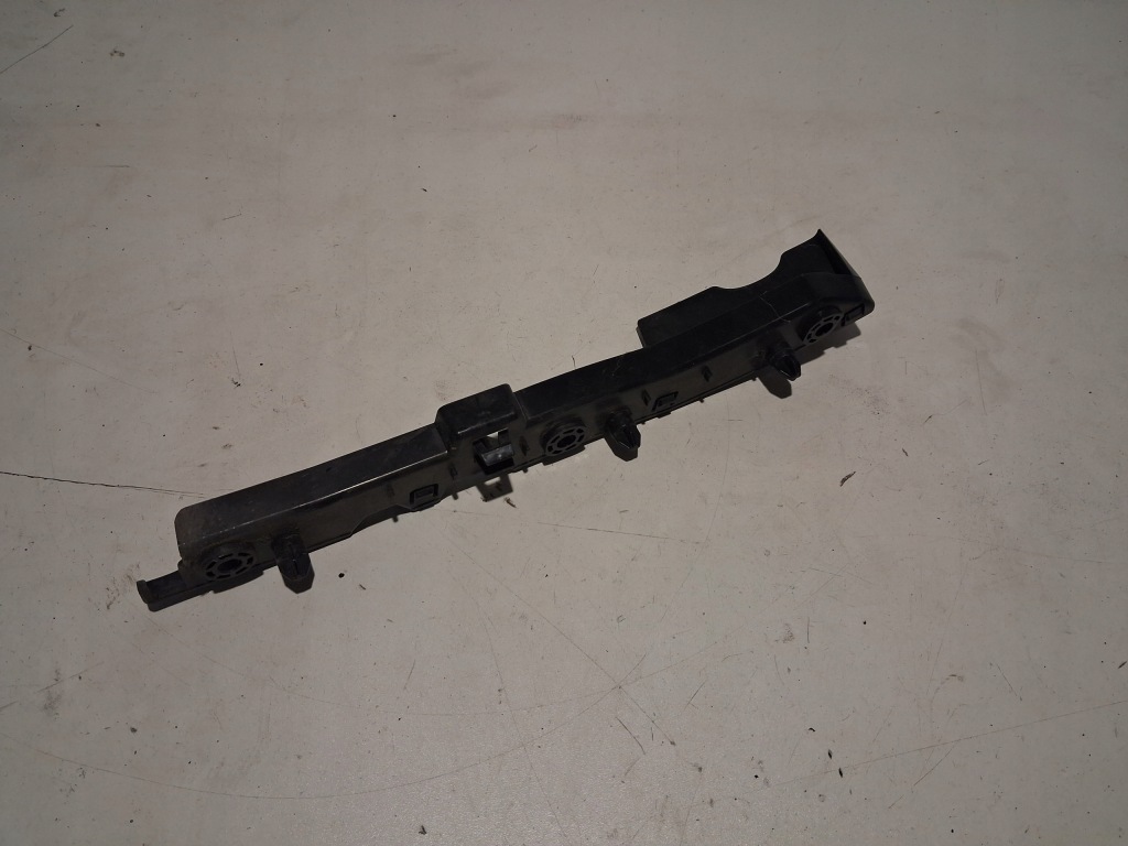 Купити Opel combo e rifter proace berlingo кронштейн  крила правого правий 9821847180