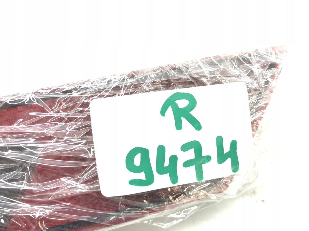 фото №13, Polestar 2 ii 20- лівий відбивач бампера задня лампа p31698096